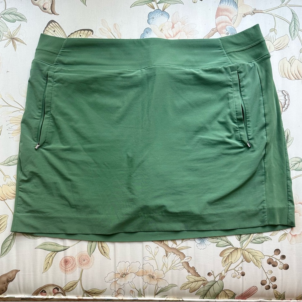 Athleta Green Brooklyn Skort Sport Skirt w Hidden Mesh Shorts 16” 16 EUC